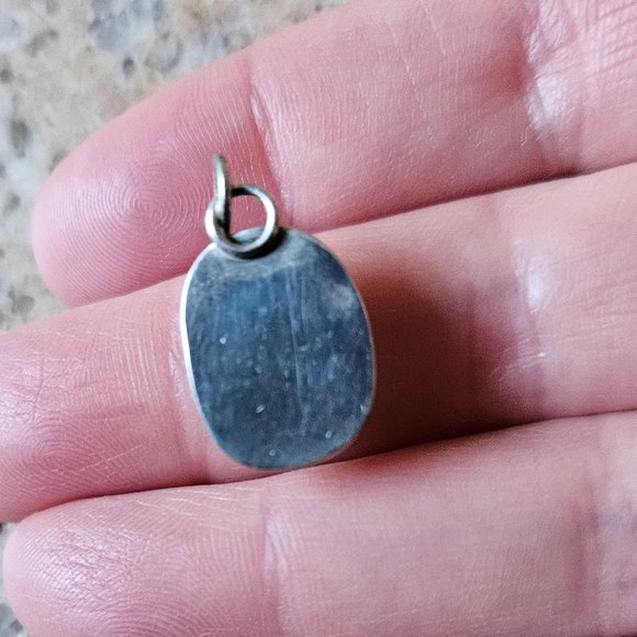 smaller Flashy Moonstone Pendant - Picture 2 of 4